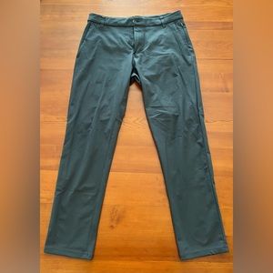 Lululemon Mens Size 32 Commission Pant Slim 28.5 Inseam Obsidian Warpstreme ABC